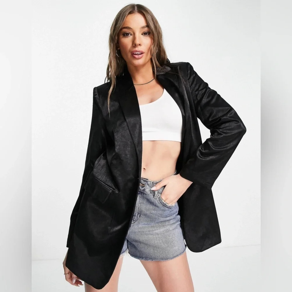 VTG Harve Benard Blazer shimmery satin like in black Size: 10
